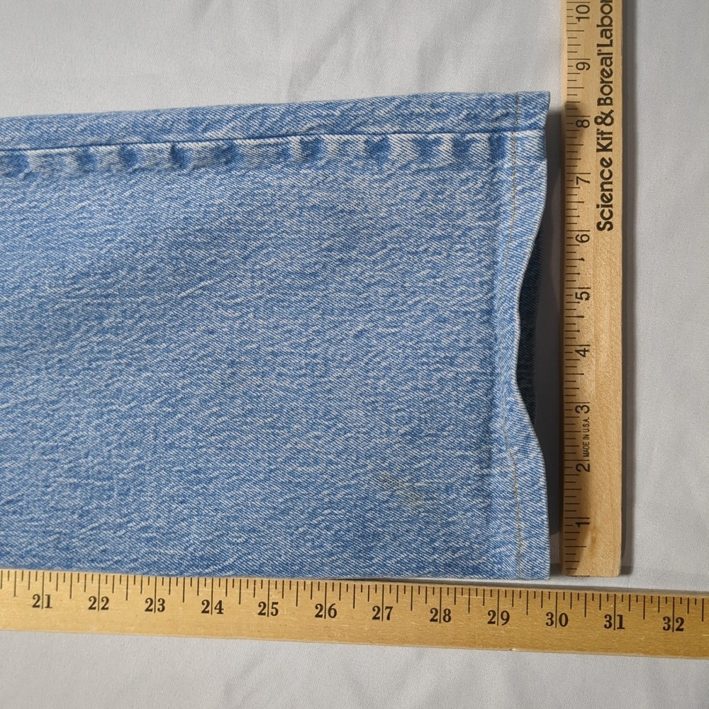 Abercrombie & Fitch The 90s Relaxed Jean High Rise Light Wash Blue Denim 26/2 - Picture 7 of 12
